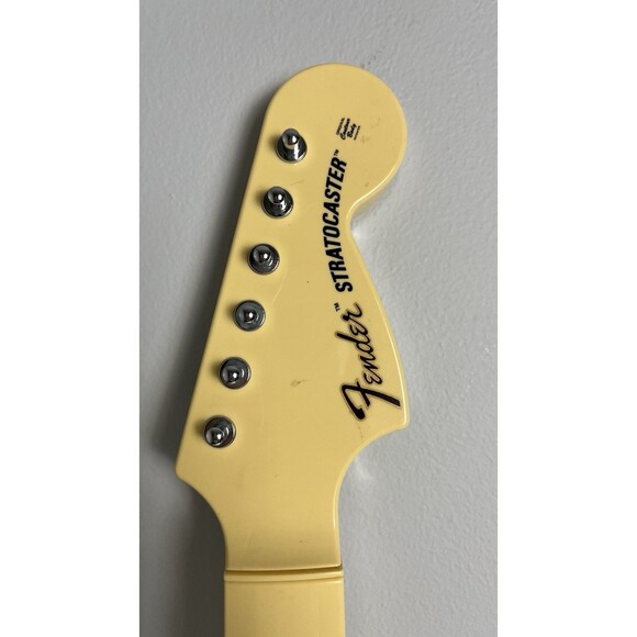 Rockband Fender Stratocaster Wireless Nintendo Wii Guitar 19091 *NO DONGLE* - Picture 6 of 9